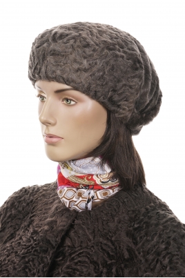 Меховая шапка женская из каракуля